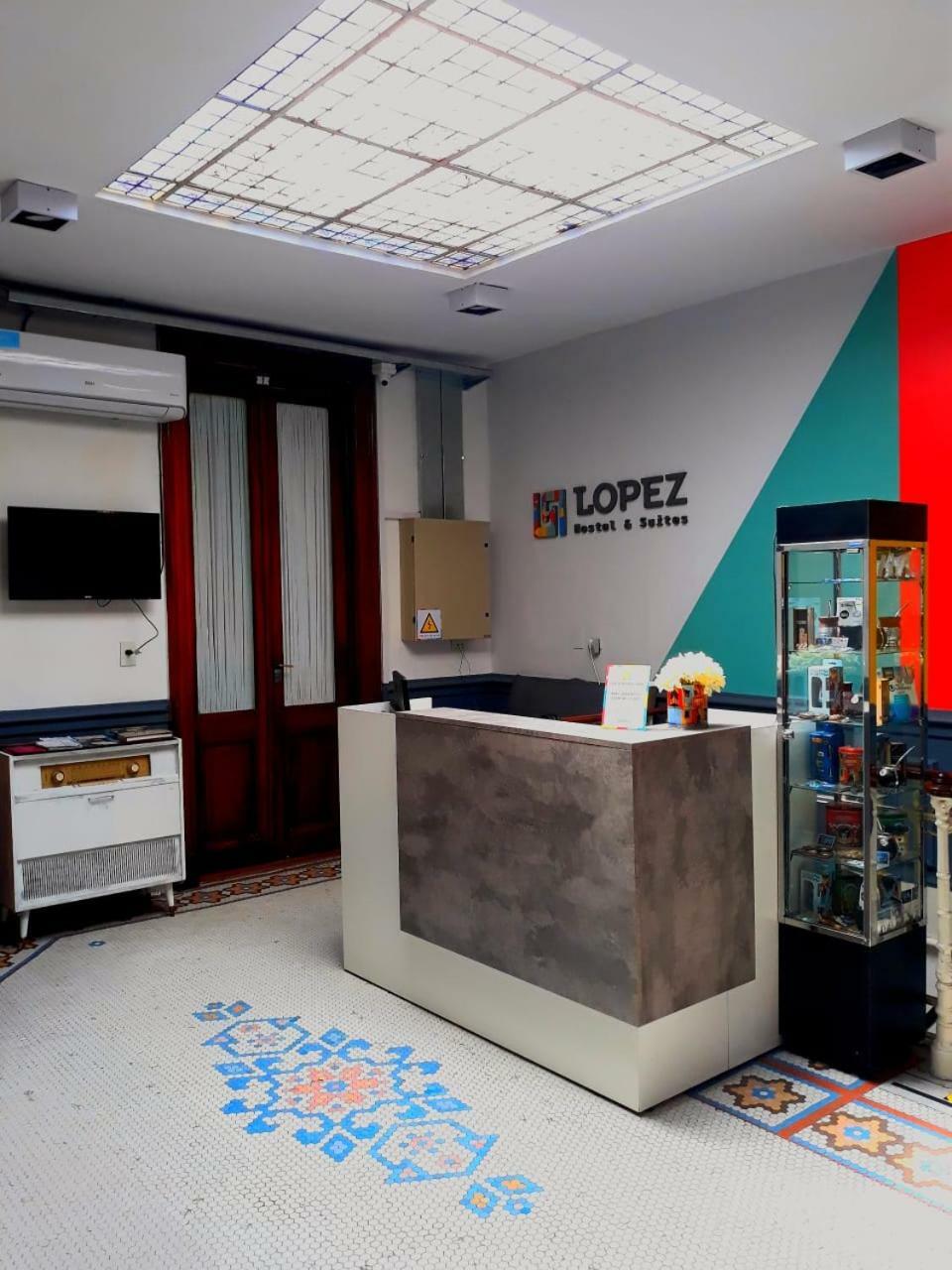 Lopez Hostel & Suites ブエノスアイレス エクステリア 写真
